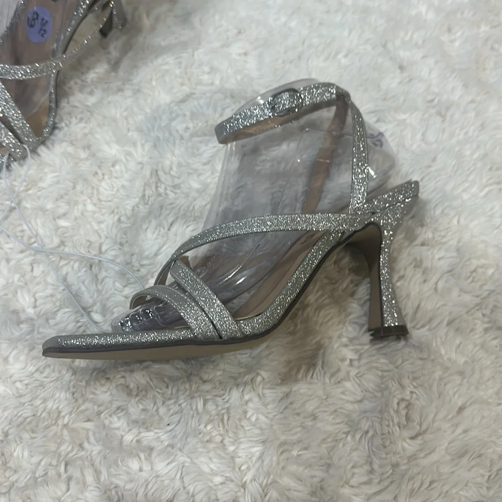 Unisa Unsyanna Silver 8.5 Strappy Women's Shoes
